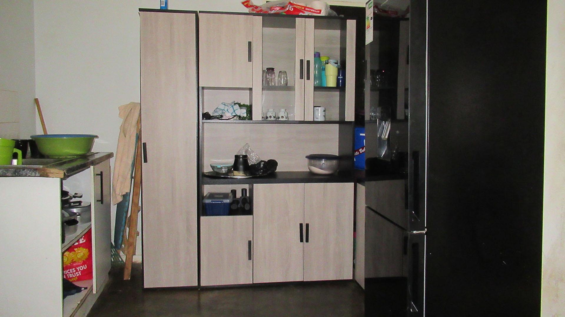 Kitchen - 7 square meters of property in Savanna City