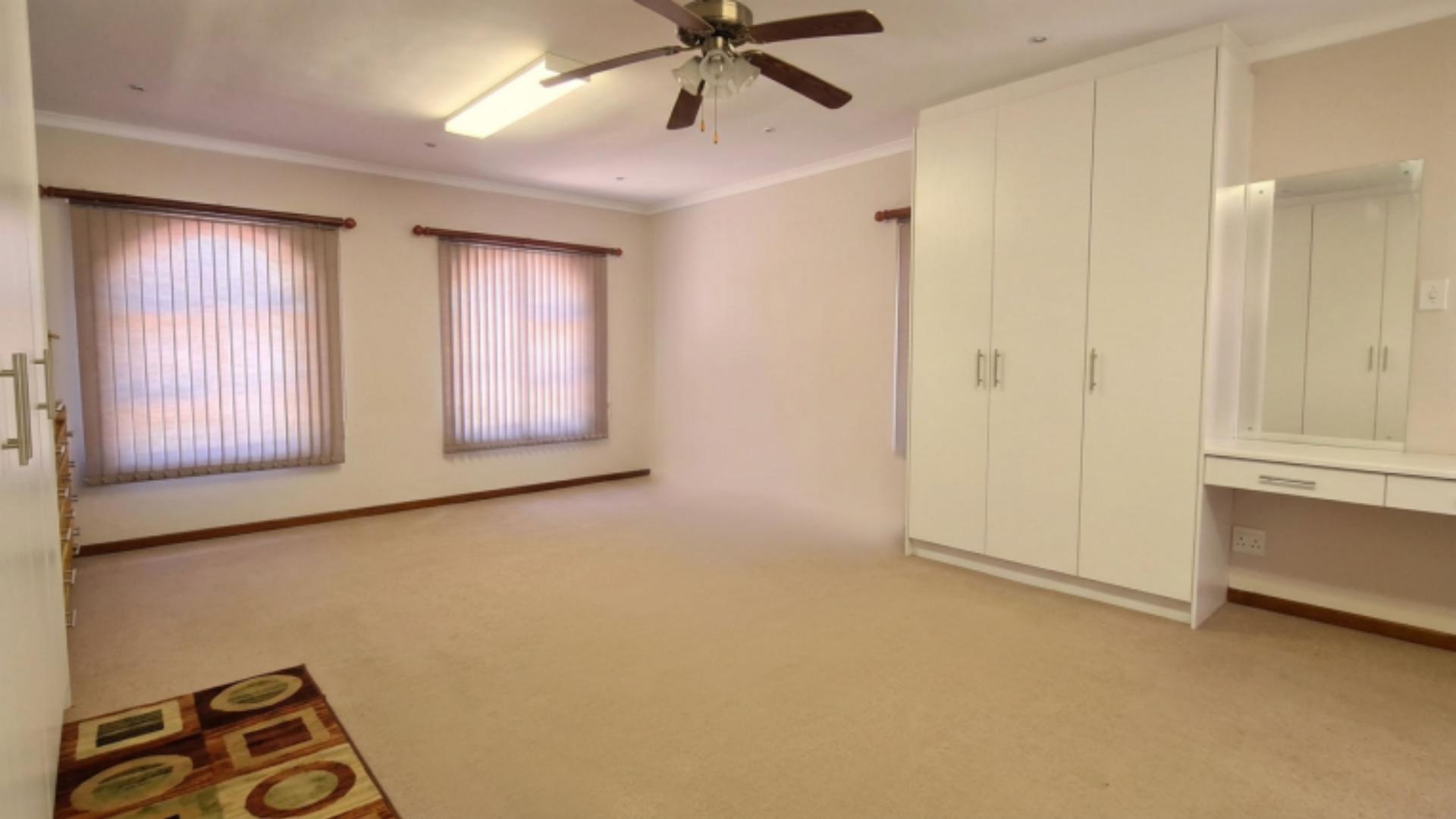 Bed Room 1 - 57 square meters of property in De Duin