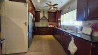 Kitchen - 41 square meters of property in De Duin