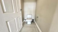 Bathroom 2 of property in Blue Horizon Bay