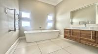 Bathroom 3+ of property in Blue Horizon Bay