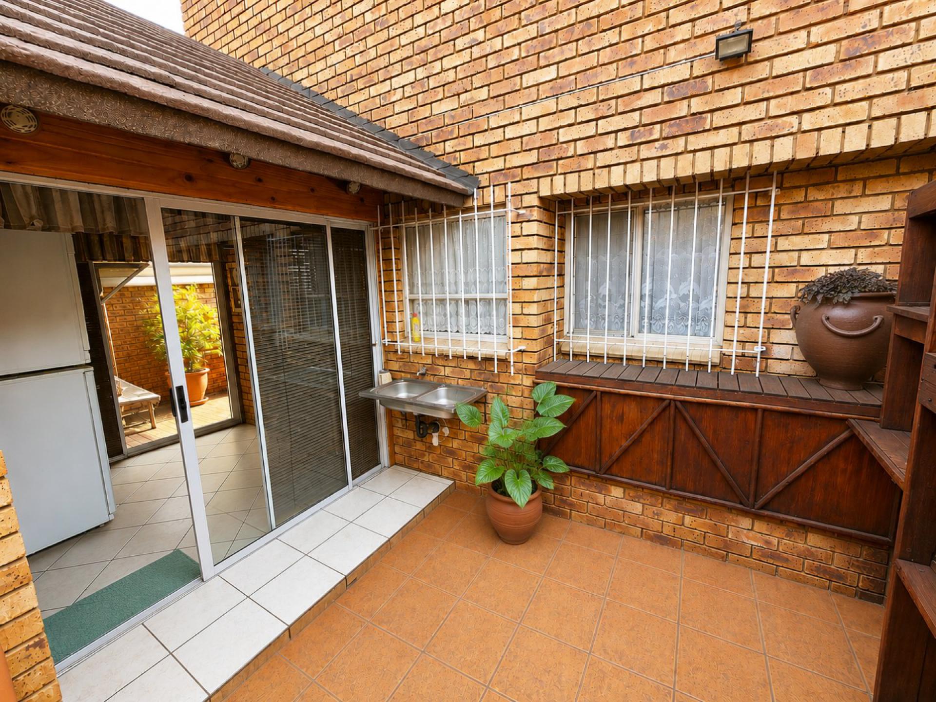  of property in Annlin