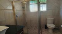 Bathroom 1 of property in Maroelana