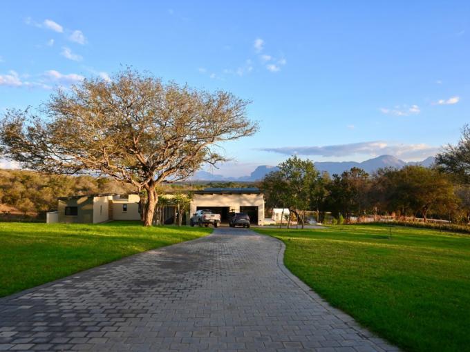 Farm to Rent in Hoedspruit - Property to rent - MR717372