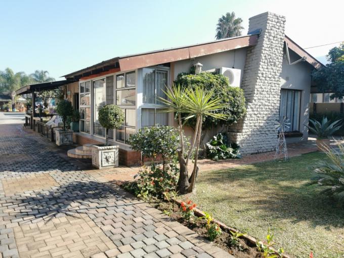4 Bedroom House for Sale For Sale in Mountain View - MR717382