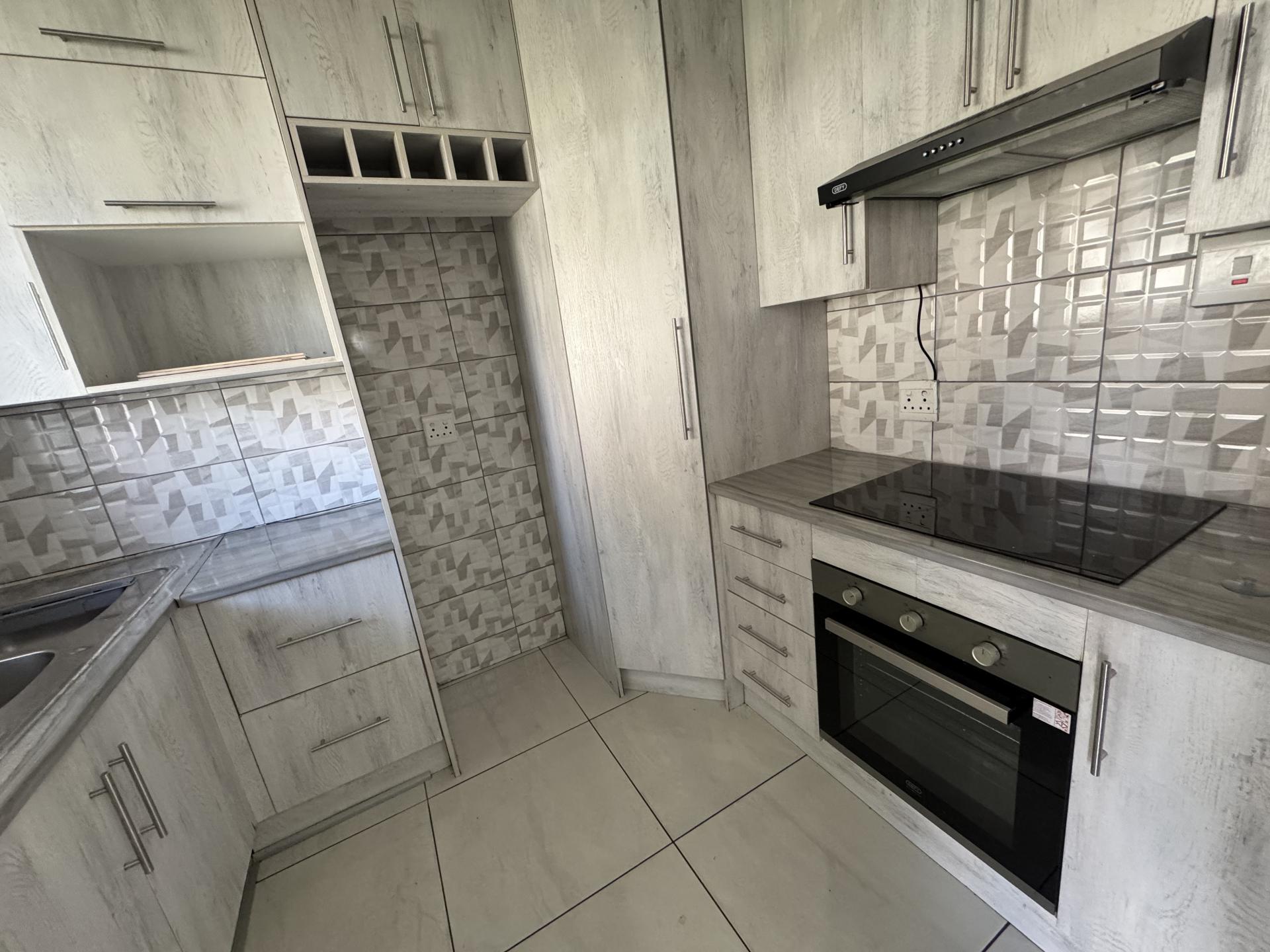  of property in Horison View