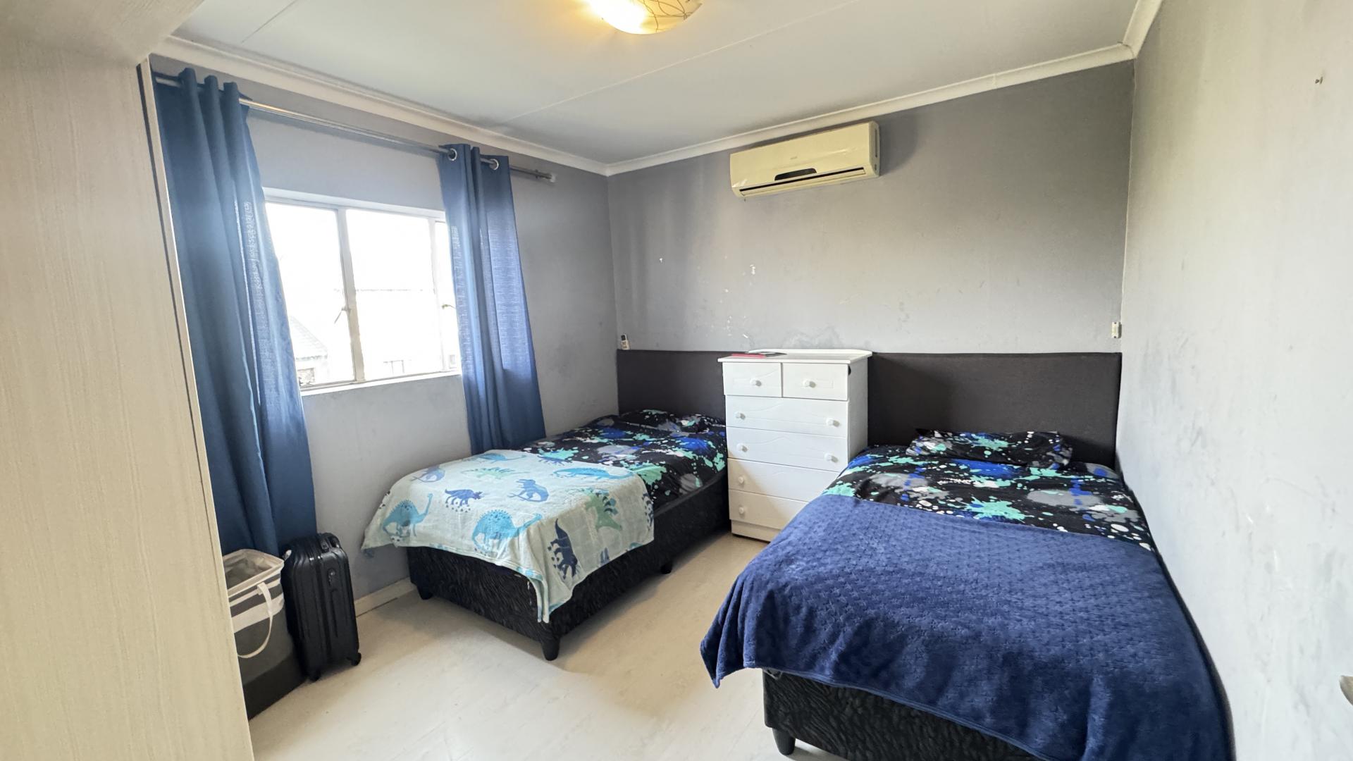Bed Room 1 of property in Noordwyk