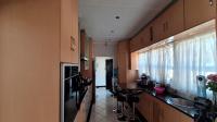 Kitchen - 27 square meters of property in Kew