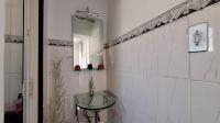 Guest Toilet - 4 square meters of property in Kew