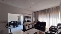 Lounges - 28 square meters of property in Kew