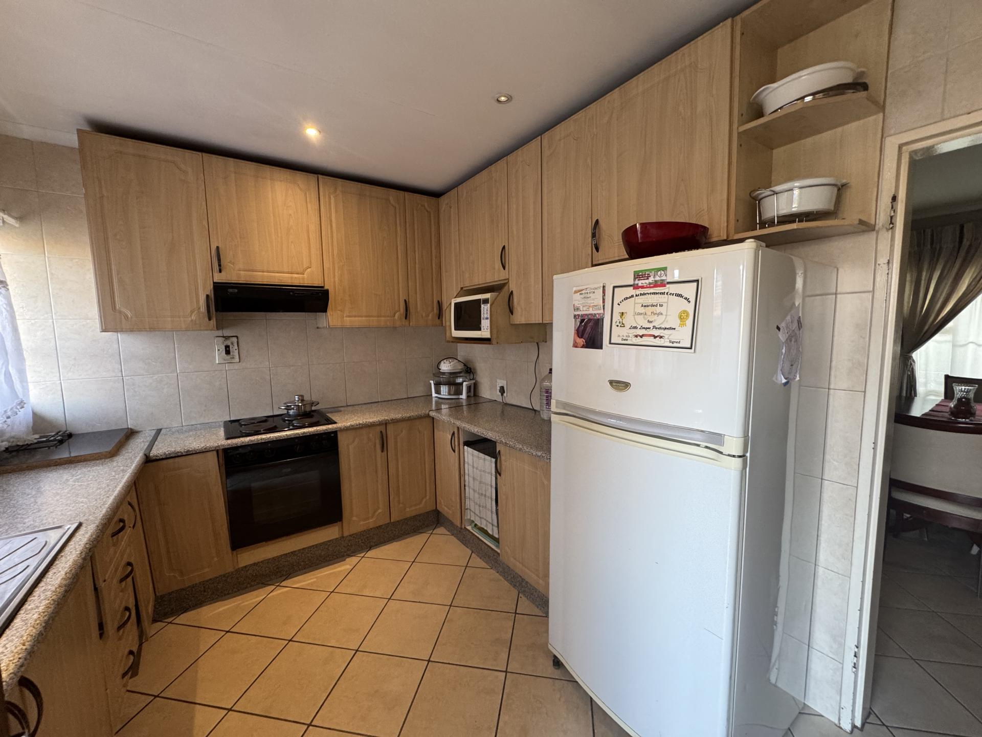  of property in Witpoortjie