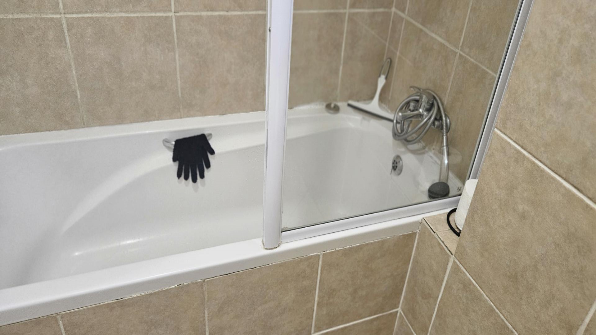 Bathroom 1 of property in Noordhang