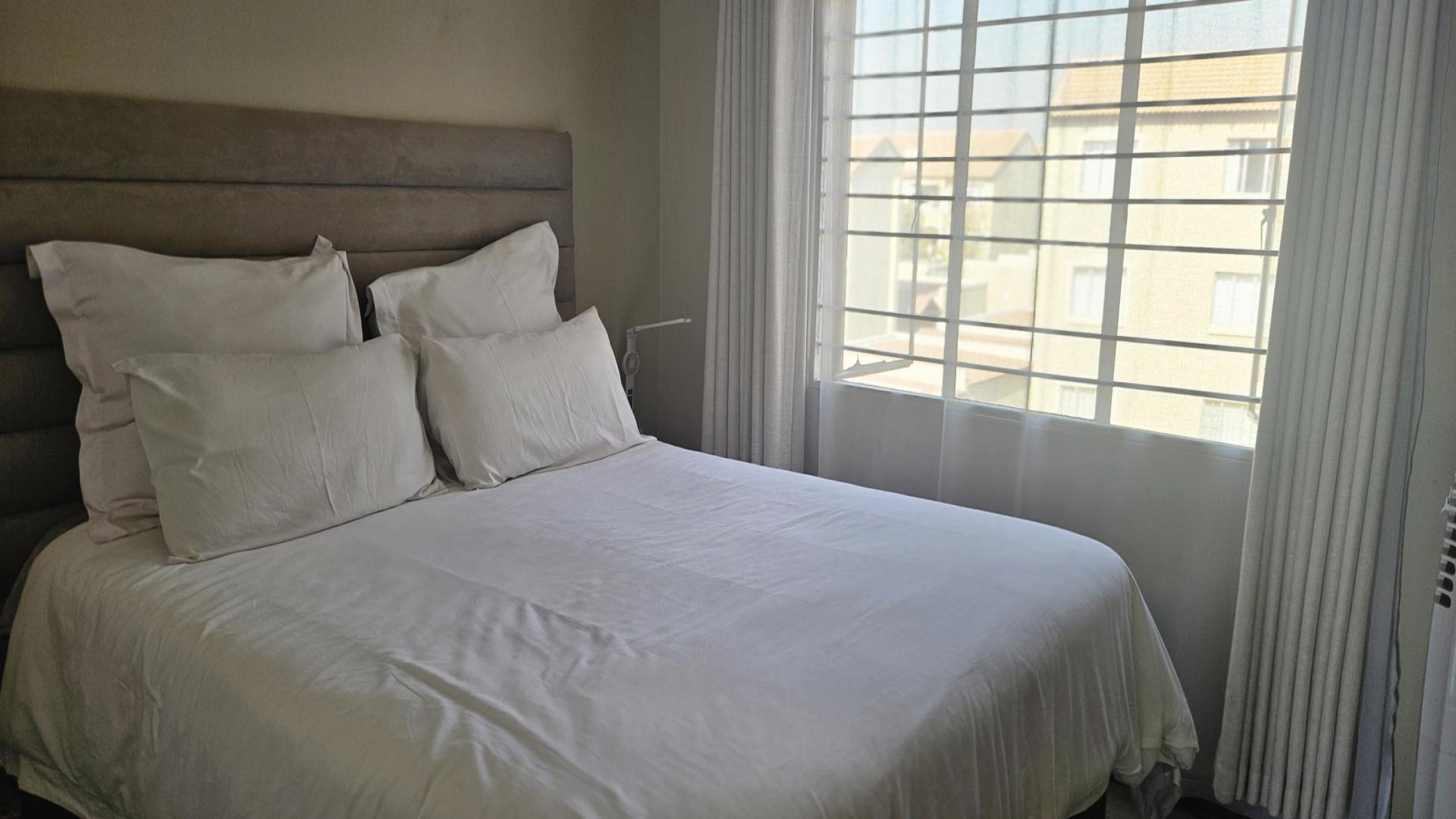 Bed Room 1 of property in Noordhang