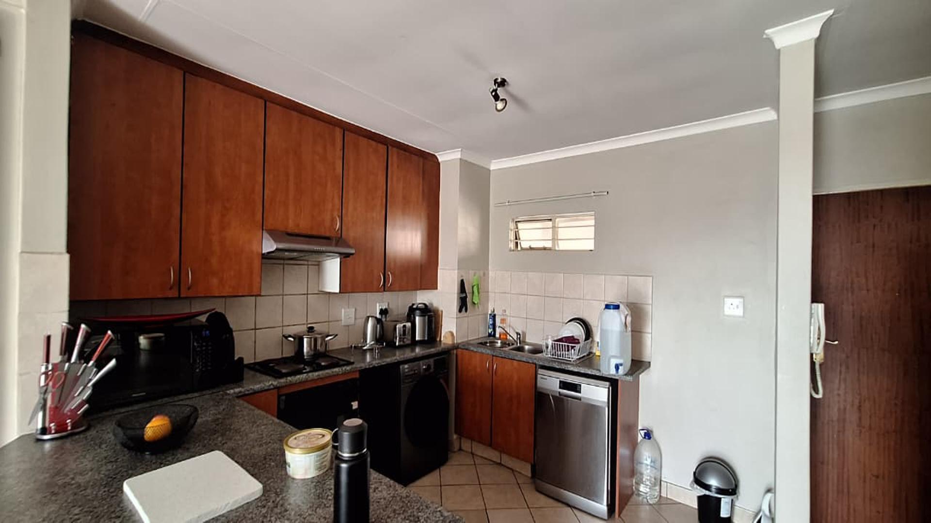 Kitchen - 11 square meters of property in Noordhang