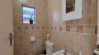 Bathroom 1 - 4 square meters of property in Noordhang