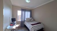 Main Bedroom - 13 square meters of property in Noordhang