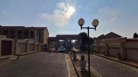 Front View of property in Noordhang