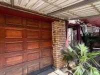  of property in Azaleapark