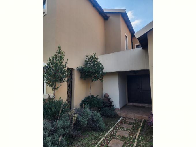 3 Bedroom House for Sale For Sale in Fourways Gardens - MR717458