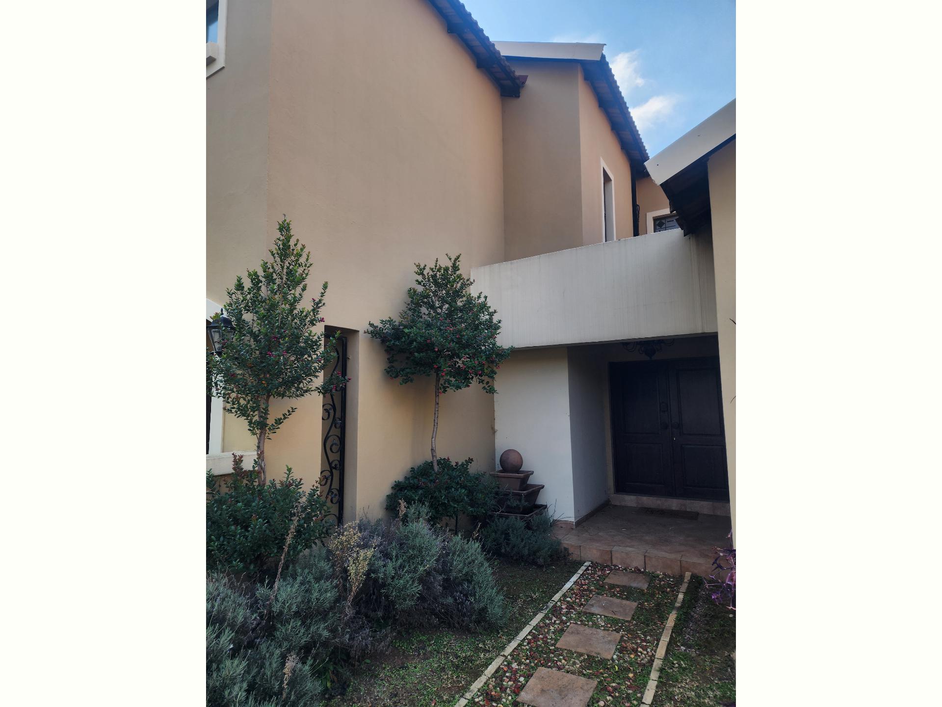  of property in Fourways Gardens