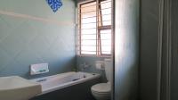 Bathroom 1 - 5 square meters of property in Blackheath - JHB
