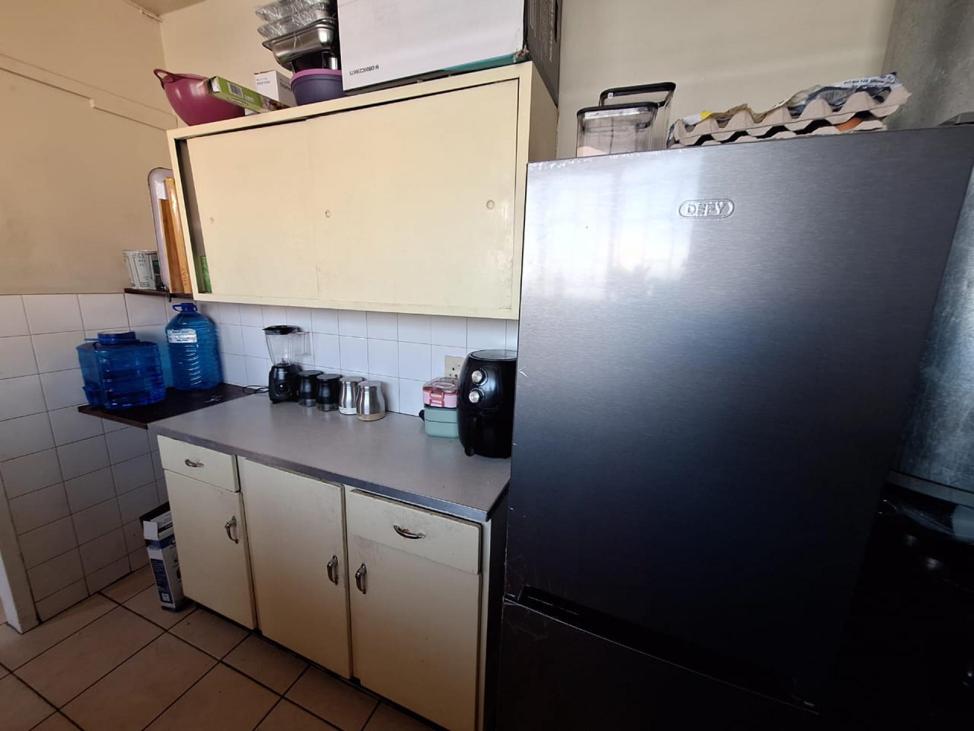 of property in Sunnyside