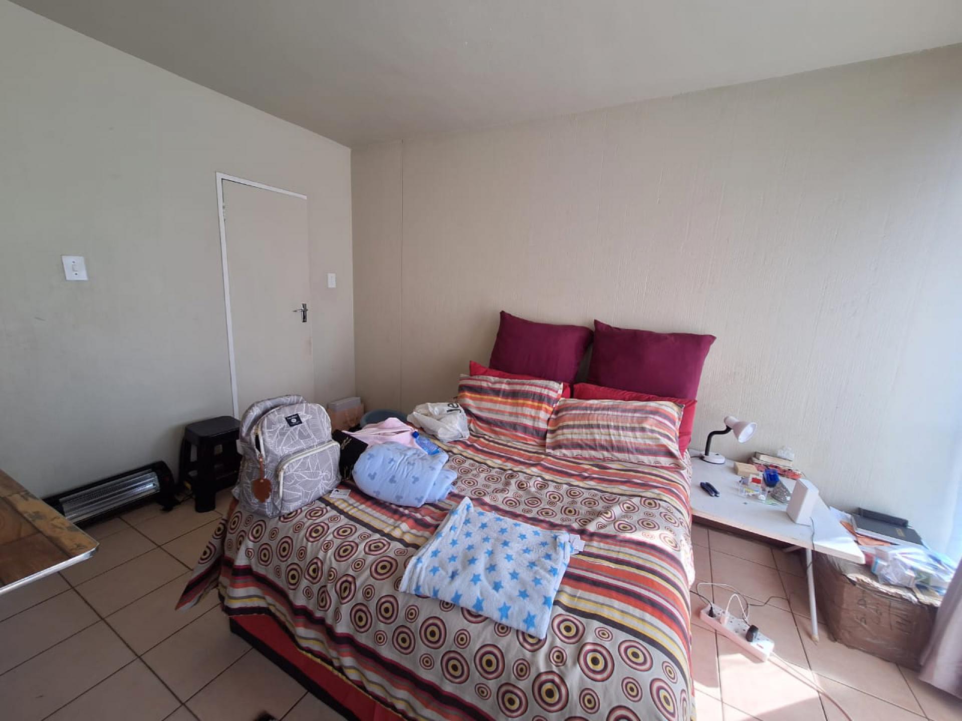  of property in Sunnyside