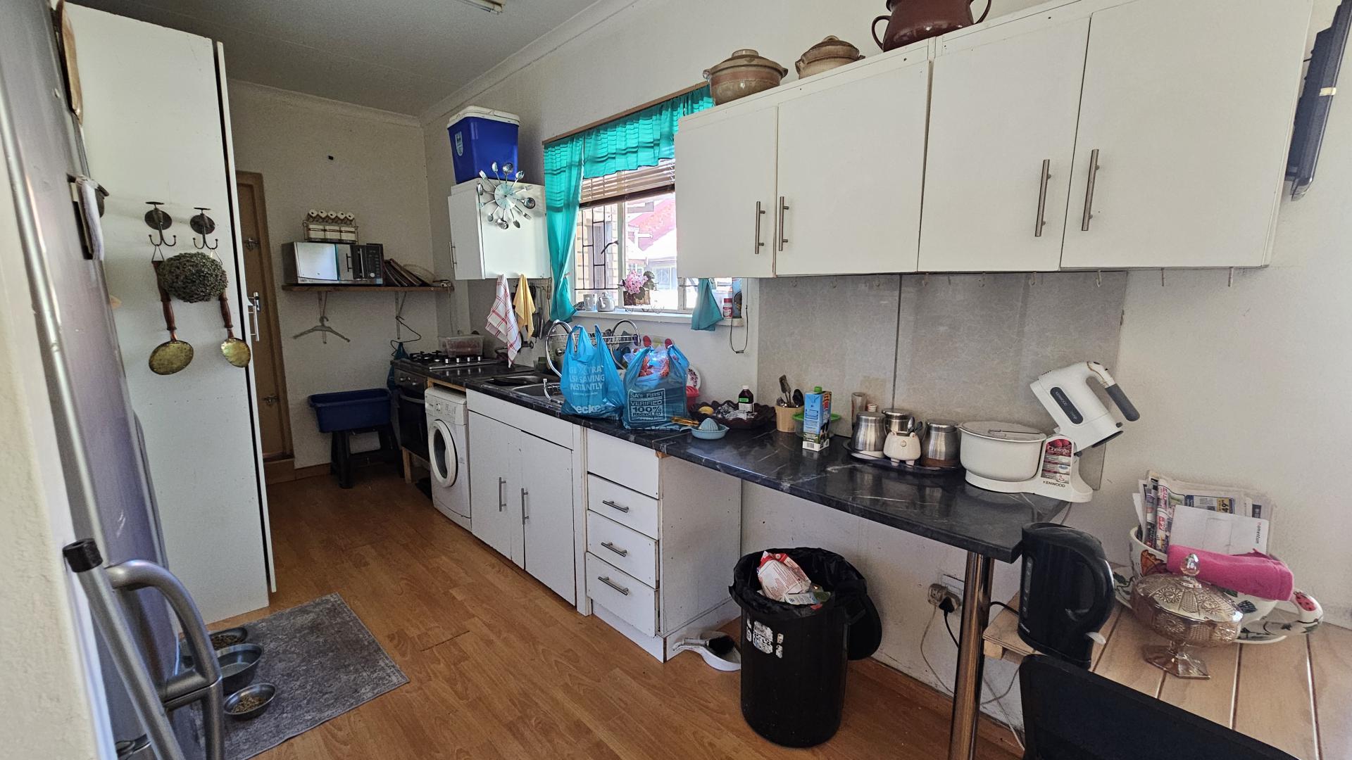 Kitchen of property in Vanderbijlpark
