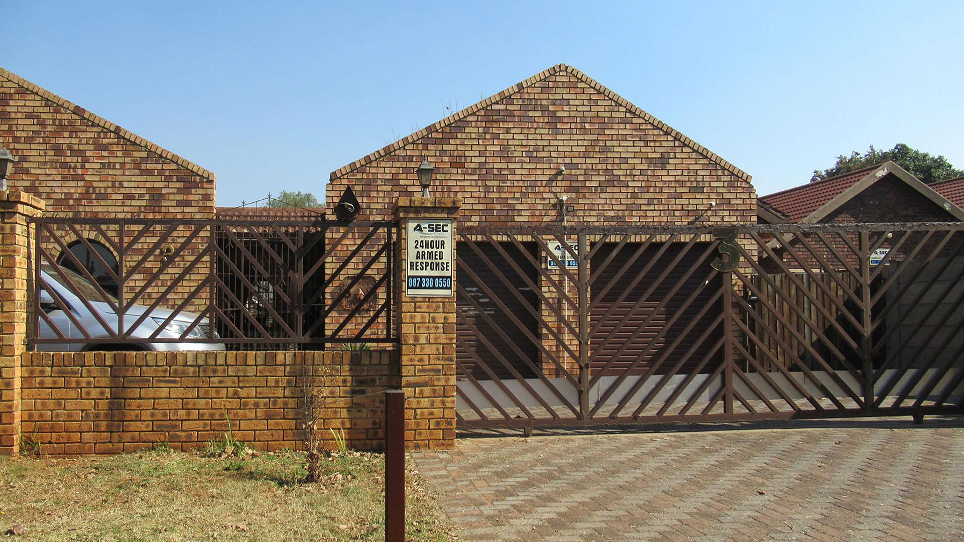 Front View of property in Vanderbijlpark