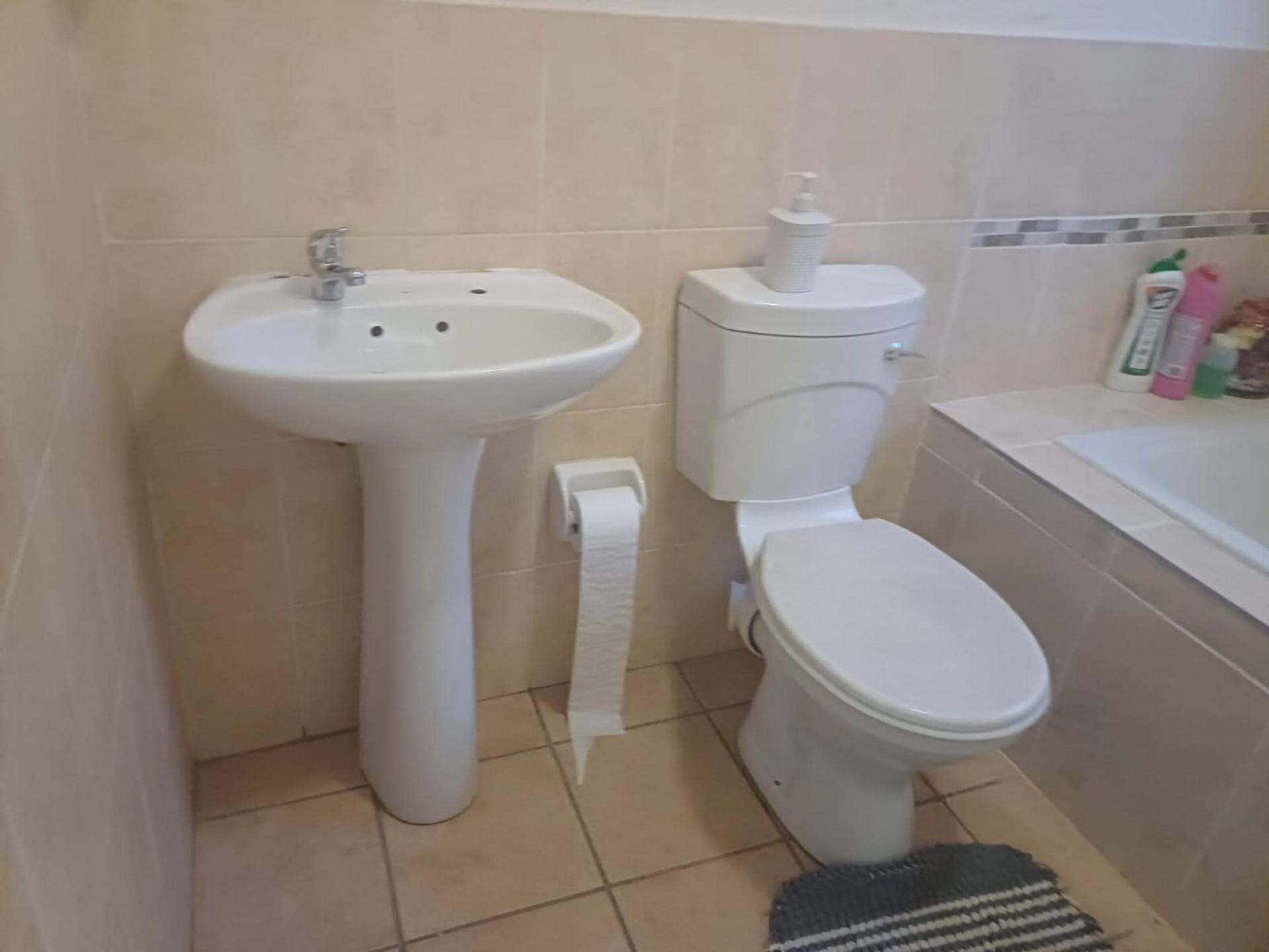  of property in Heuwelsig Estate