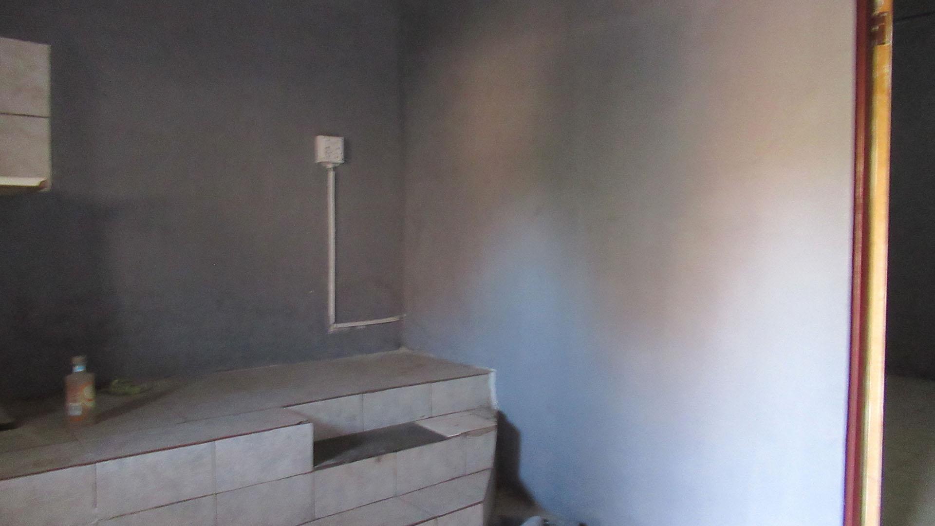 Kitchen - 39 square meters of property in Bezuidenhout Valley