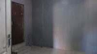 Bed Room 3 - 18 square meters of property in Bezuidenhout Valley
