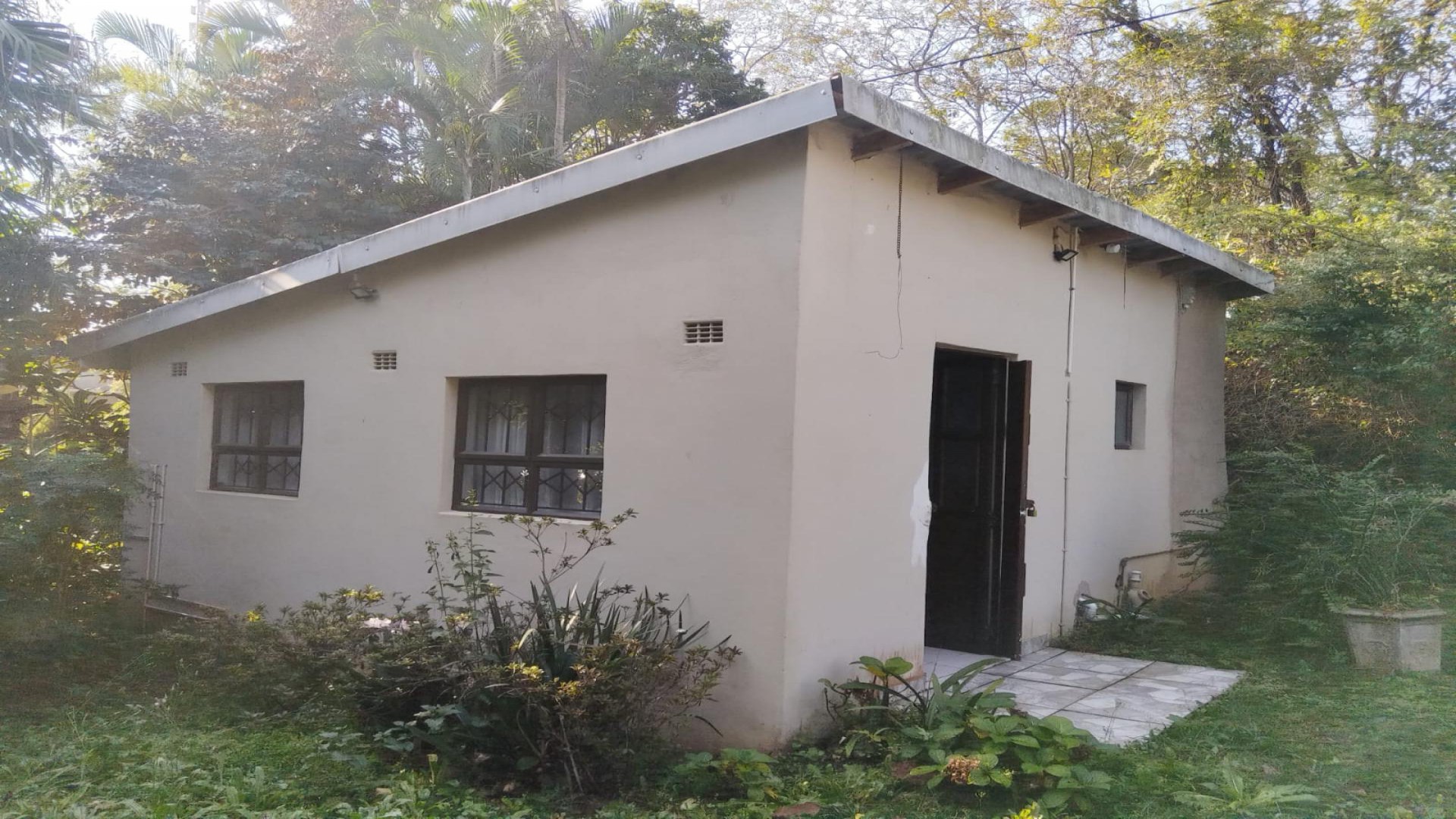 Spaces of property in Bellair - DBN