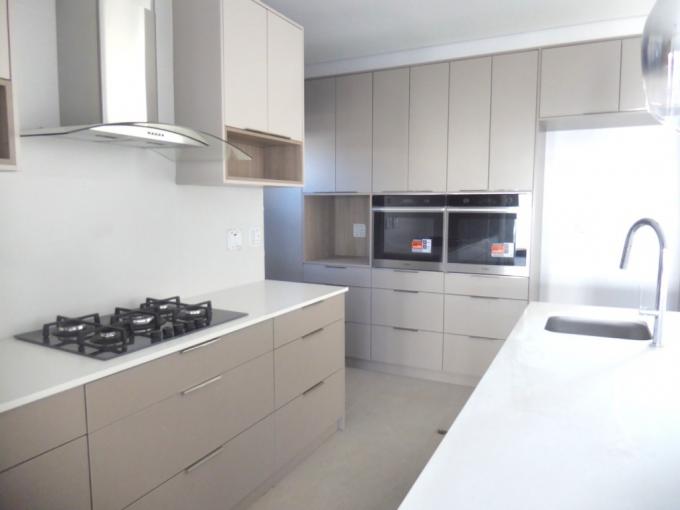 4 Bedroom House for Sale For Sale in The Sandown - MR717566