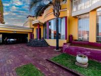  of property in Glenvista