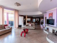  of property in Glenvista