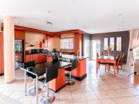  of property in Glenvista