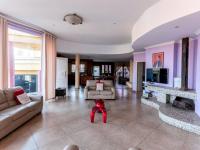  of property in Glenvista