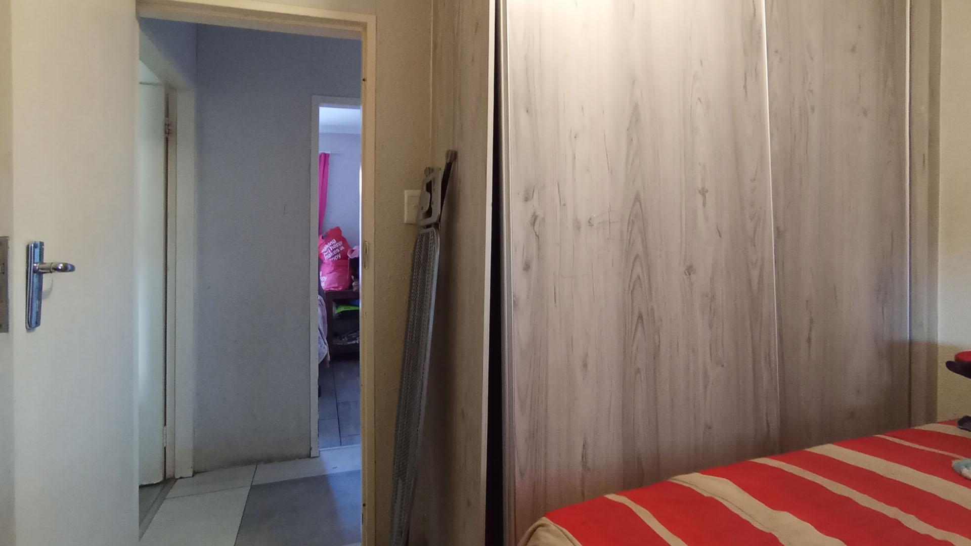 Bed Room 1 - 8 square meters of property in Gem Valley