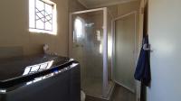 Main Bathroom - 5 square meters of property in Gem Valley