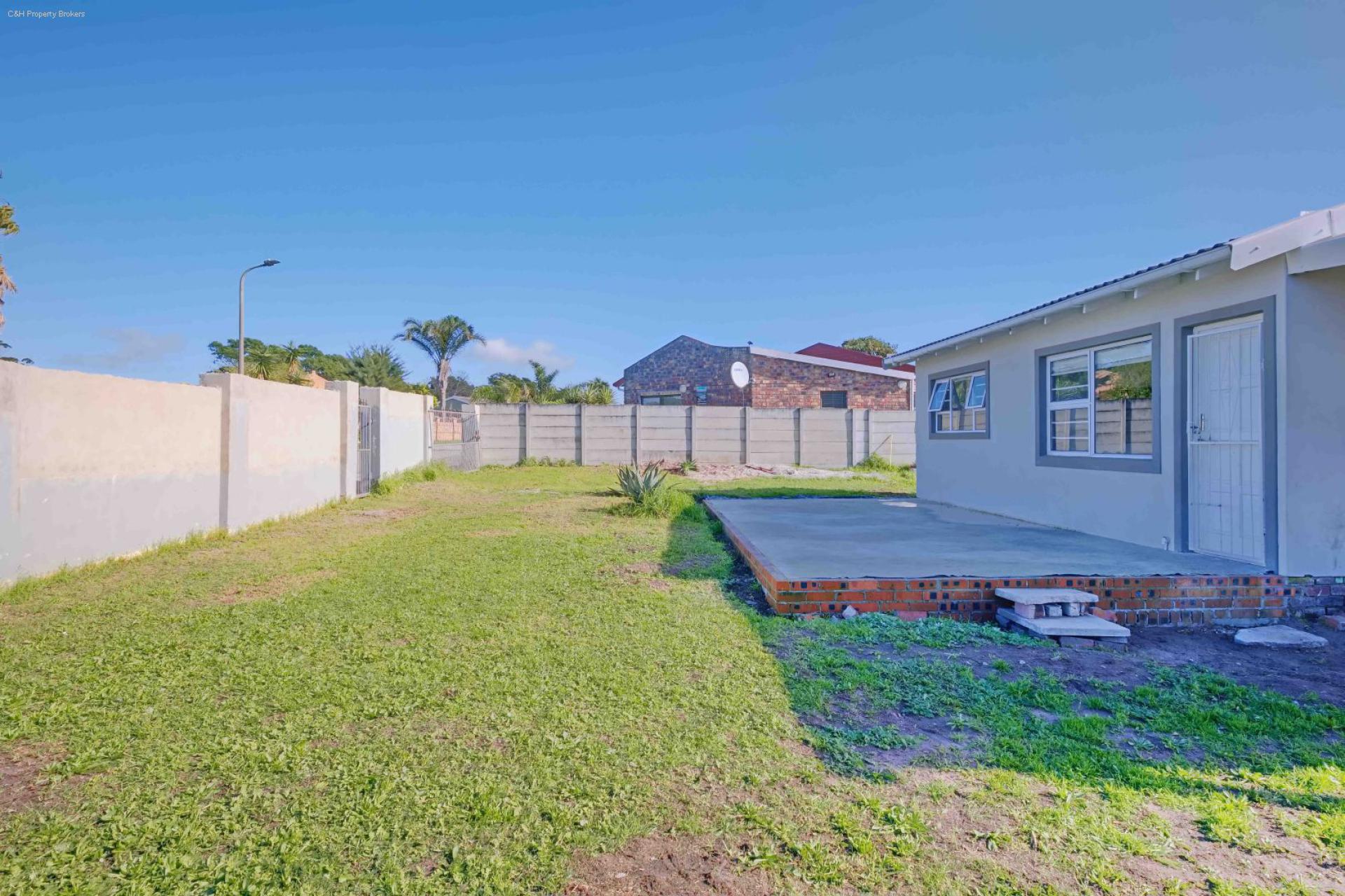  of property in Sherwood - PE
