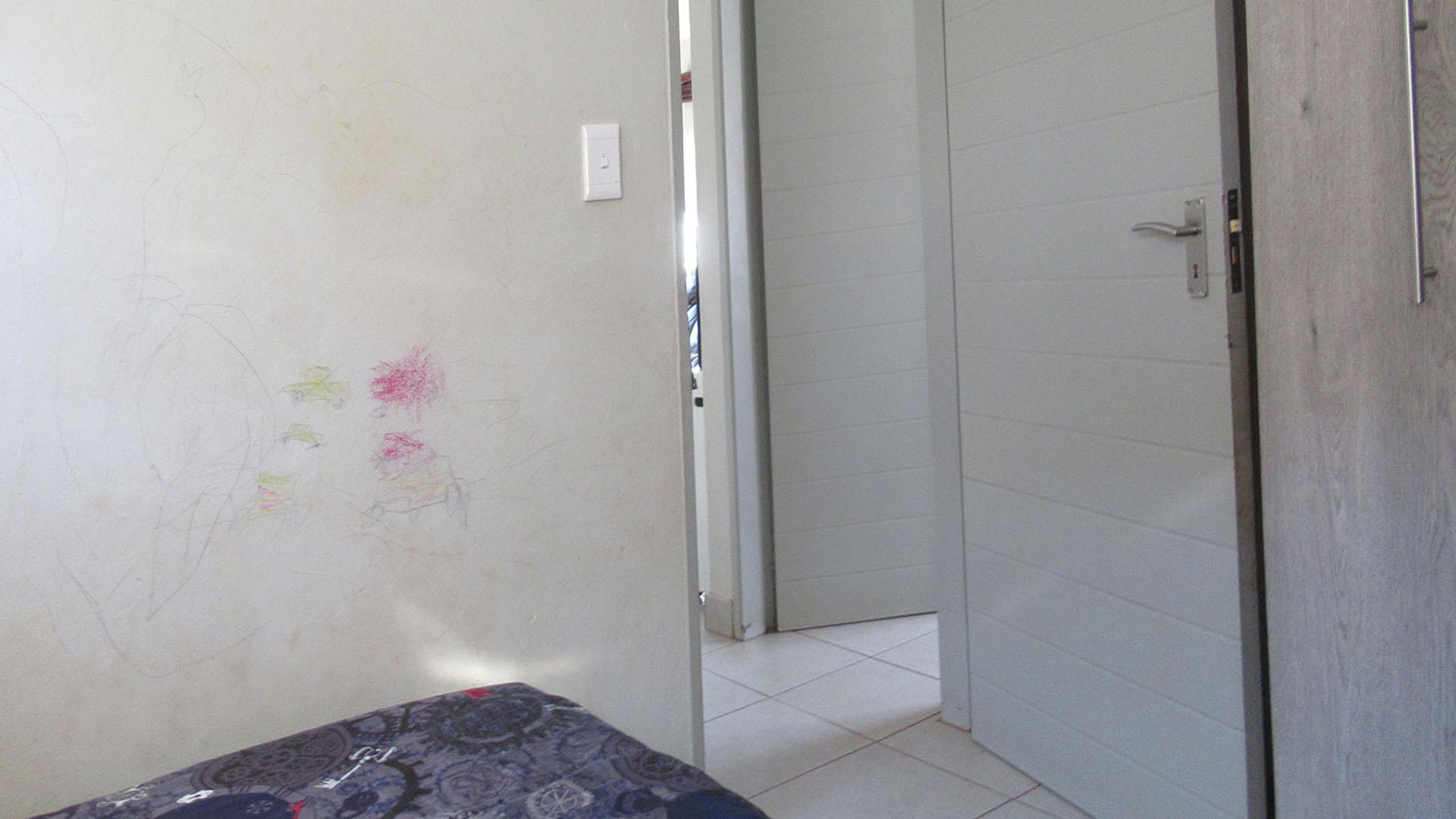 Bed Room 2 - 8 square meters of property in Protea Glen