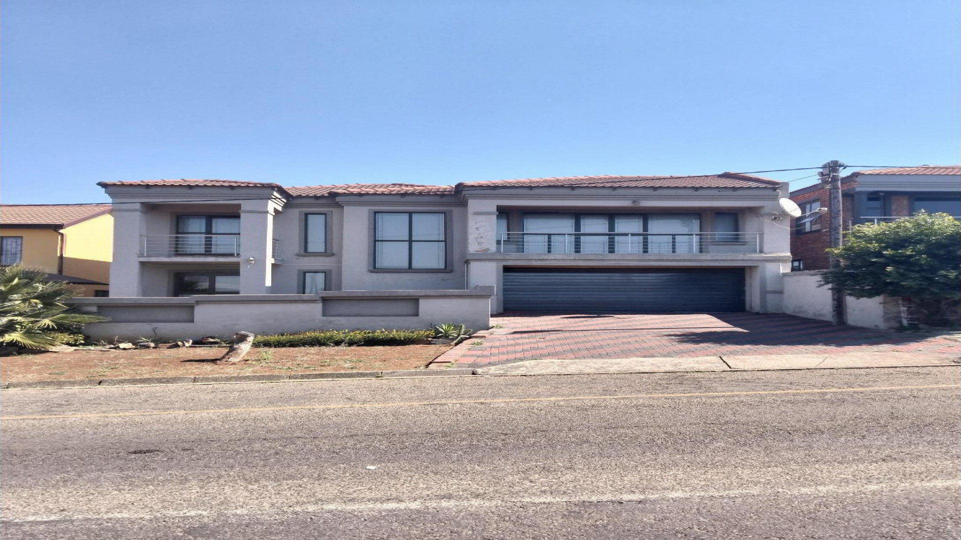 Front View of property in Lotus Gardens