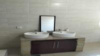 Bathroom 1 of property in Lotus Gardens