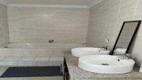 Bathroom 1 of property in Lotus Gardens