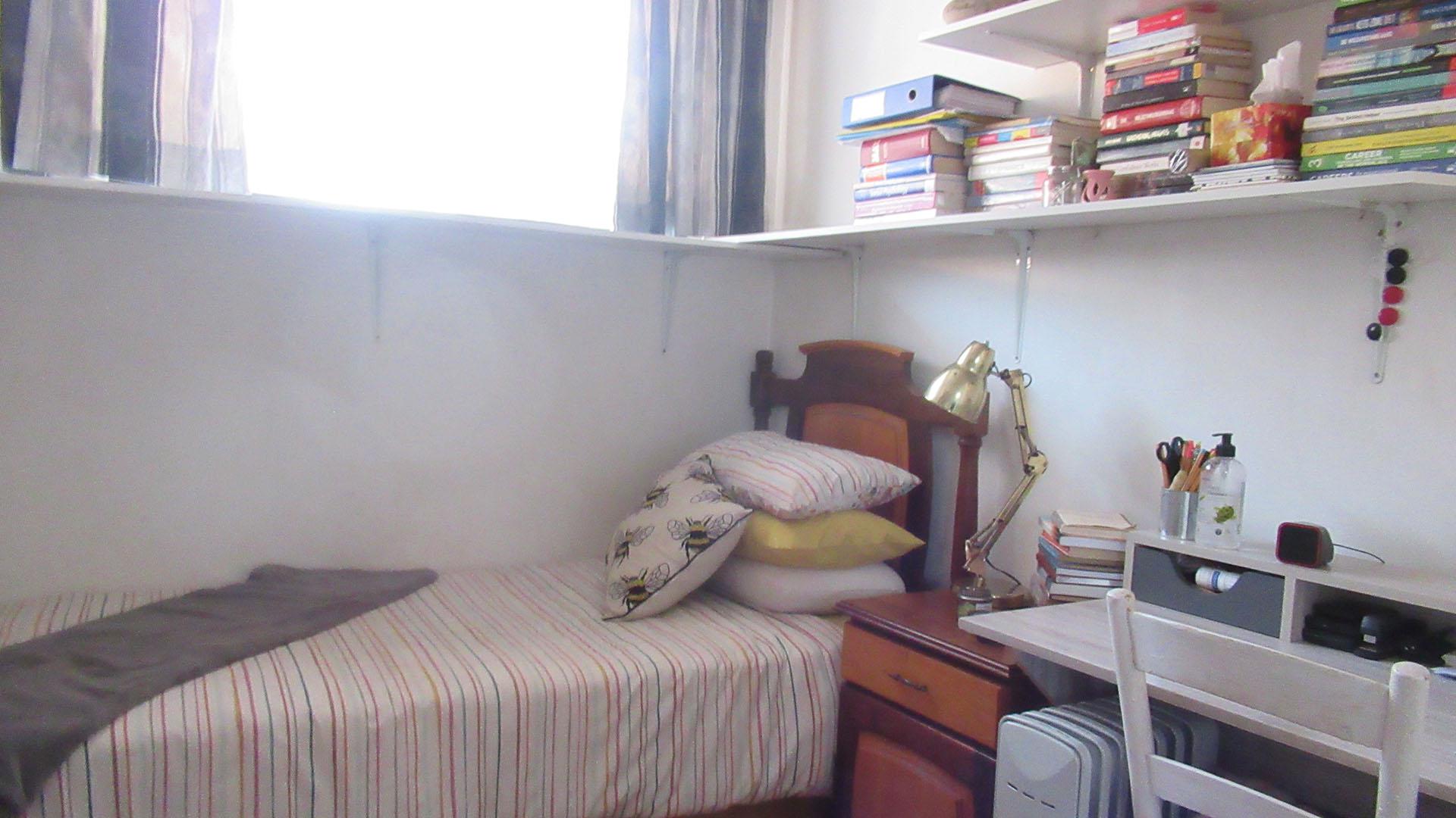 Bed Room 2 - 11 square meters of property in Vanderbijlpark