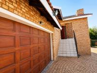  of property in Azaleapark