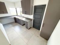  of property in Glenvista