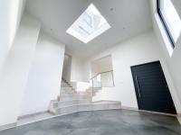  of property in Glenvista