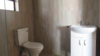 Bed Room 2 - 12 square meters of property in Helderkruin